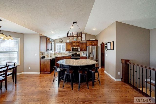 965 October Cove, Shelley, ID 83274