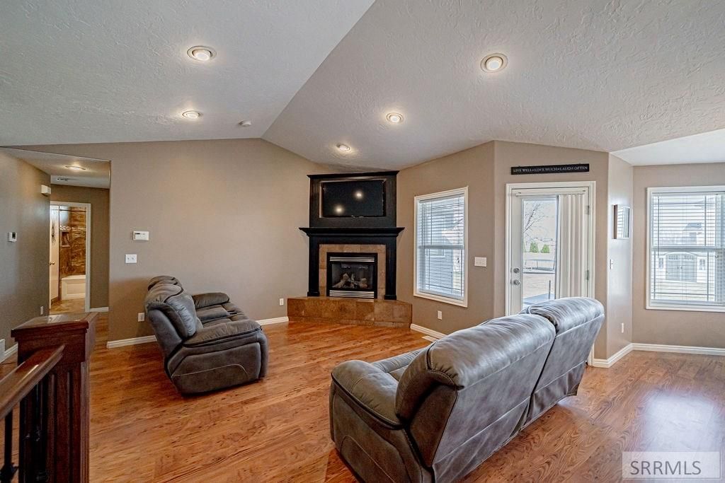 Image 13 of property listing at 965 October Cove, Shelley, ID 83274