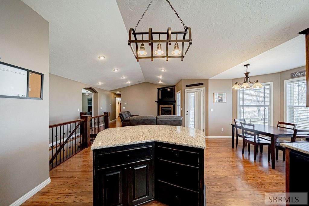 Image 20 of property listing at 965 October Cove, Shelley, ID 83274