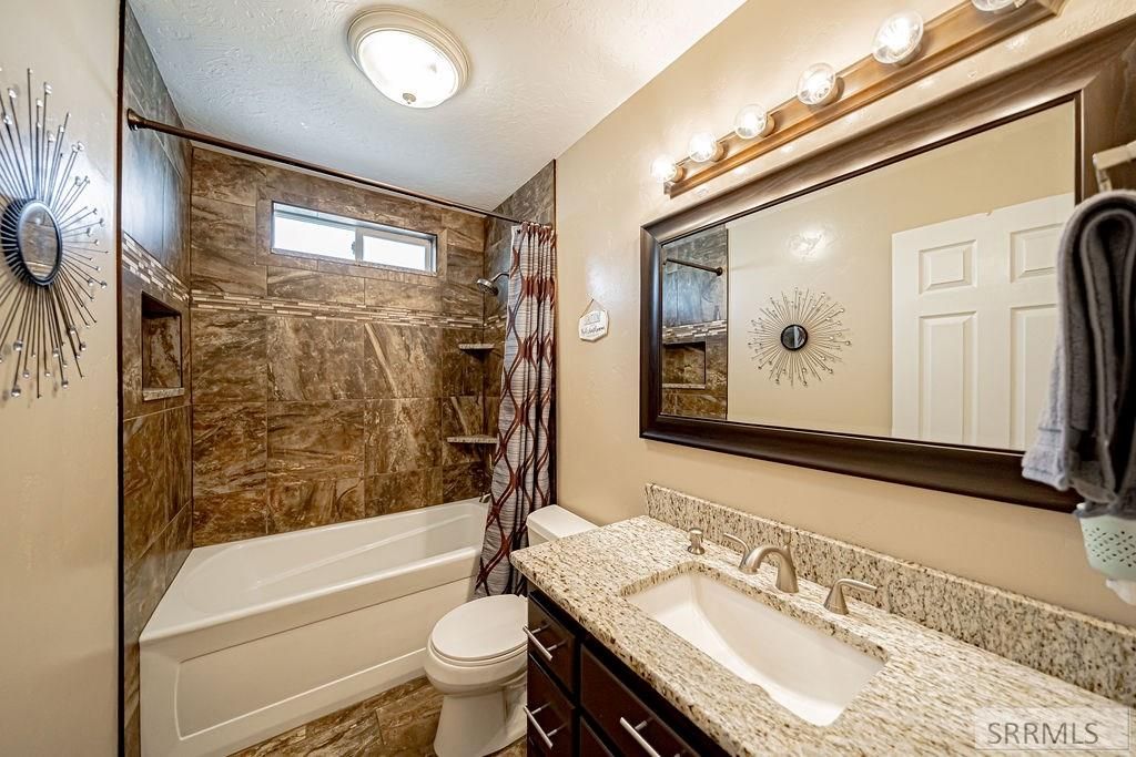 Image 35 of property listing at 965 October Cove, Shelley, ID 83274