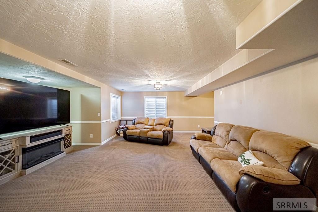 Image 38 of property listing at 965 October Cove, Shelley, ID 83274