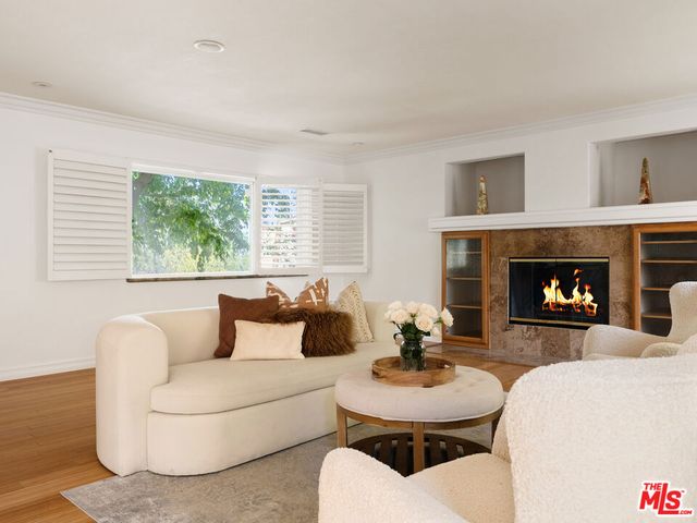22780 Macfarlane Drive, Woodland Hills, CA 91364