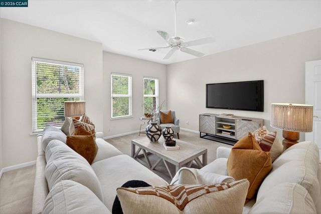 3643 Country Club Ter, Danville, CA 94506