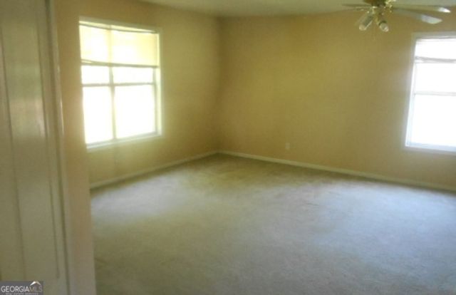 429 Rosewood Circle, Jonesboro, GA 30238