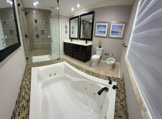 16820 NW 80th Court, Hialeah, FL 33016
