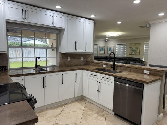 16820 NW 80th Court, Hialeah, FL 33016