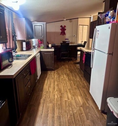 901 E Sioux Road, Pharr, TX 78577