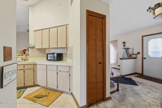 10464 Maderia Street, Spring Hill, FL 34608