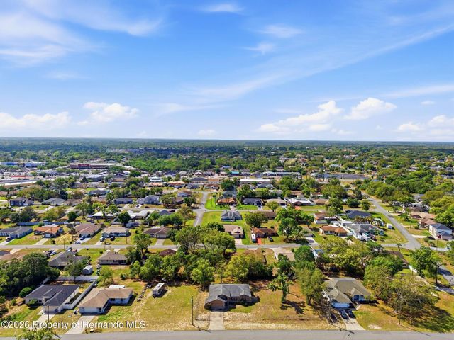 10464 Maderia Street, Spring Hill, FL 34608