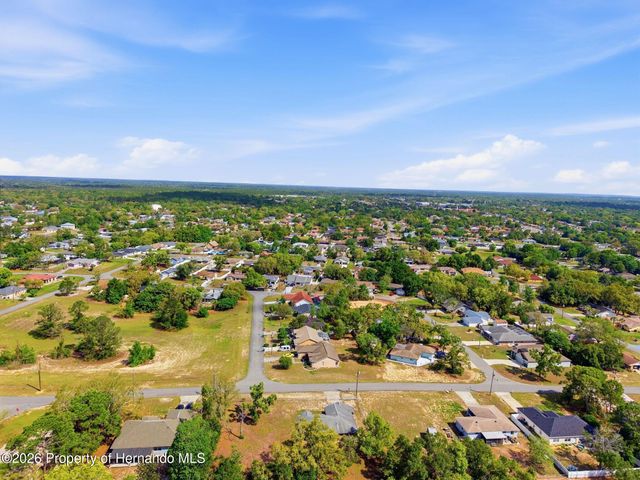 10464 Maderia Street, Spring Hill, FL 34608