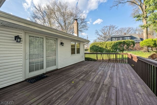 109 Dogwood Ct, Westwood Boro, NJ 07675