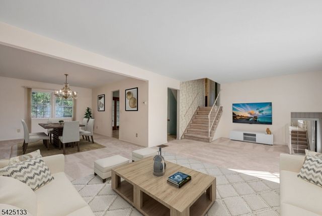 109 Dogwood Ct, Westwood Boro, NJ 07675