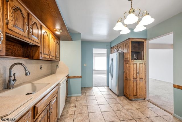 109 Dogwood Ct, Westwood Boro, NJ 07675