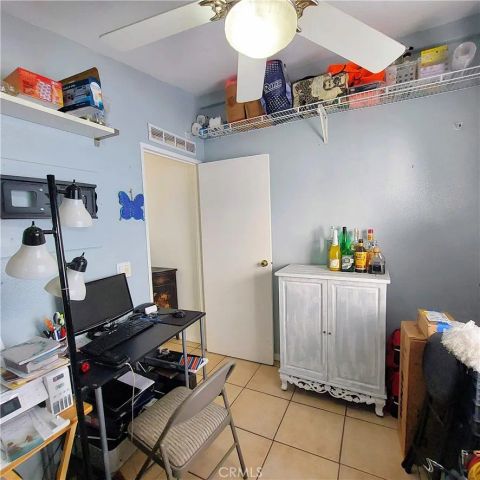 327 W Wilson 86, Costa Mesa, CA 92627