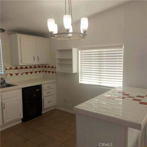 327 W Wilson 86, Costa Mesa, CA 92627