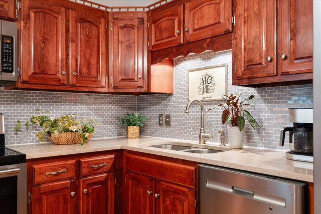332 John Shaw Rd, Lewisburg, TN 37091
