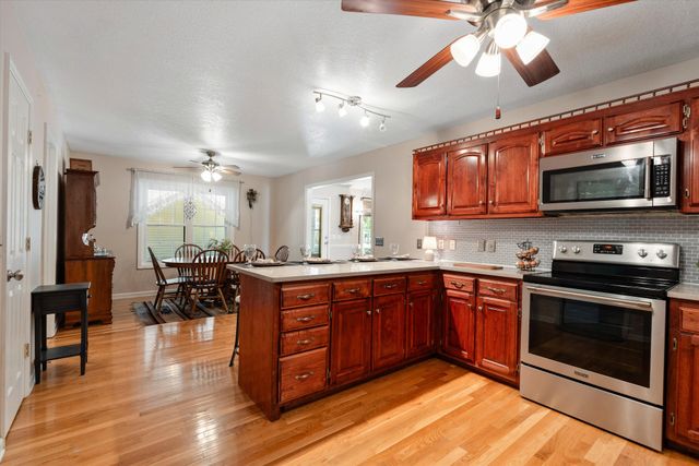 332 John Shaw Rd, Lewisburg, TN 37091