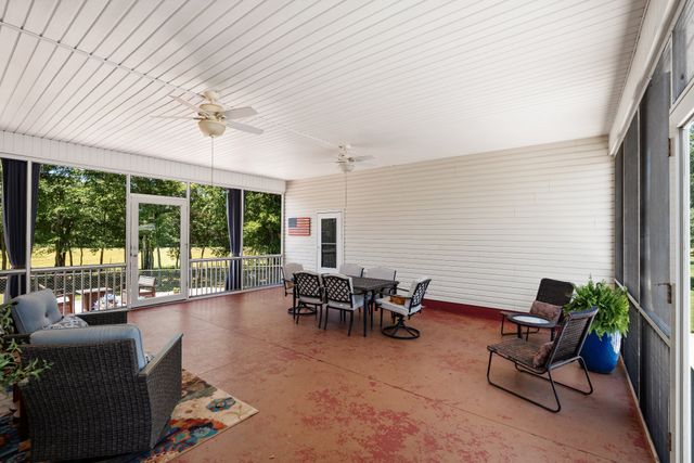 332 John Shaw Rd, Lewisburg, TN 37091