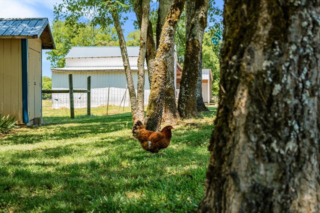 332 John Shaw Rd, Lewisburg, TN 37091