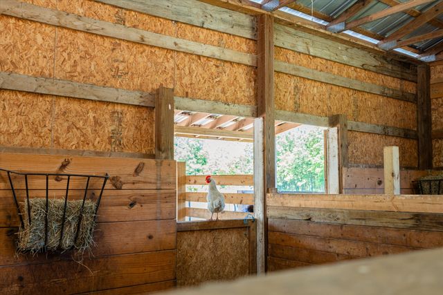 332 John Shaw Rd, Lewisburg, TN 37091