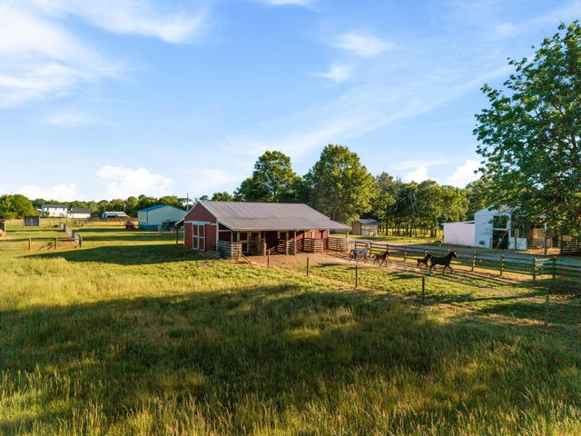 332 John Shaw Rd, Lewisburg, TN 37091