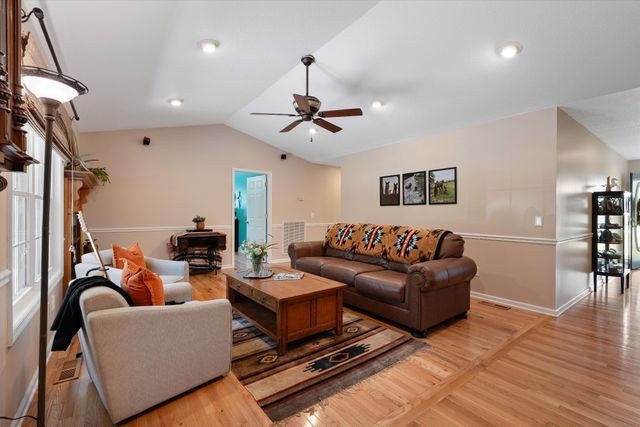 332 John Shaw Rd, Lewisburg, TN 37091