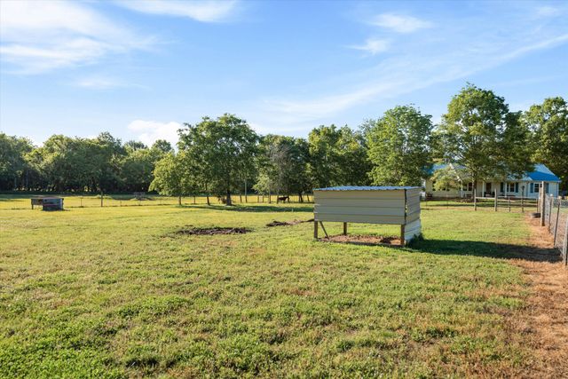 332 John Shaw Rd, Lewisburg, TN 37091