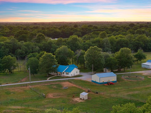 332 John Shaw Rd, Lewisburg, TN 37091
