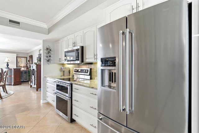 552 Marina Point Drive, Daytona Beach, FL 32114