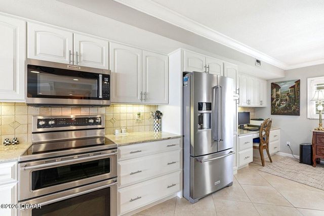 552 Marina Point Drive, Daytona Beach, FL 32114