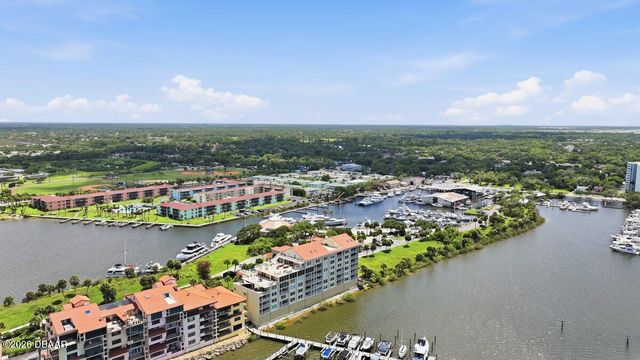 552 Marina Point Drive, Daytona Beach, FL 32114
