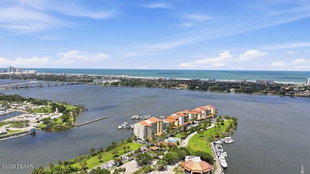 552 Marina Point Drive, Daytona Beach, FL 32114