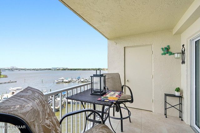 552 Marina Point Drive, Daytona Beach, FL 32114