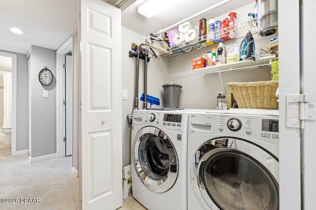 552 Marina Point Drive, Daytona Beach, FL 32114