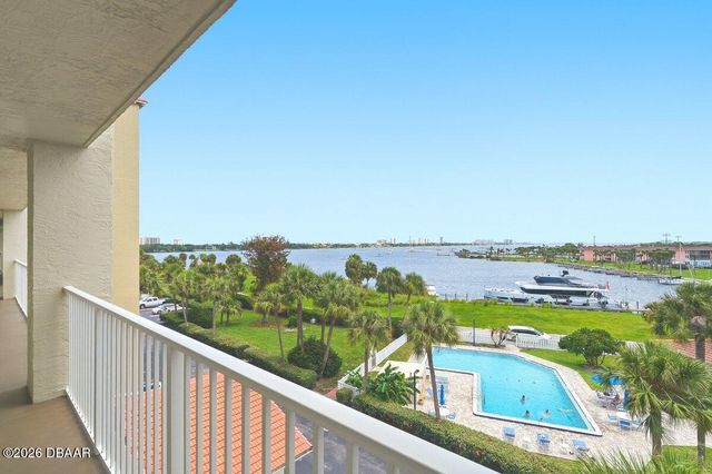 552 Marina Point Drive, Daytona Beach, FL 32114