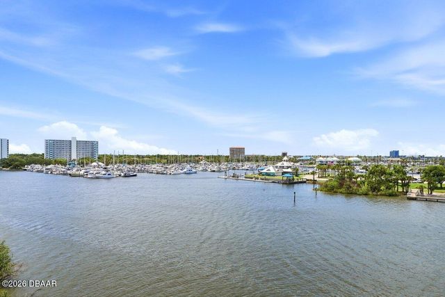 552 Marina Point Drive, Daytona Beach, FL 32114