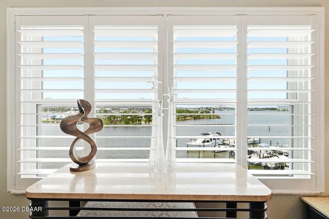 552 Marina Point Drive, Daytona Beach, FL 32114