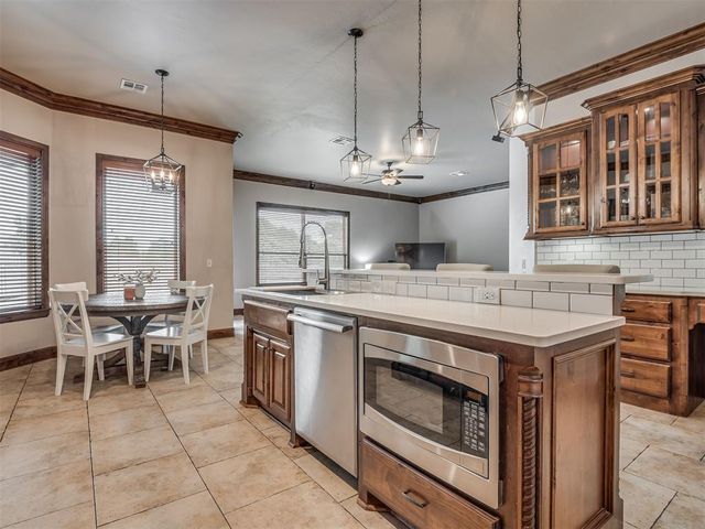 13991 NE 10th Street, Choctaw, OK 73020