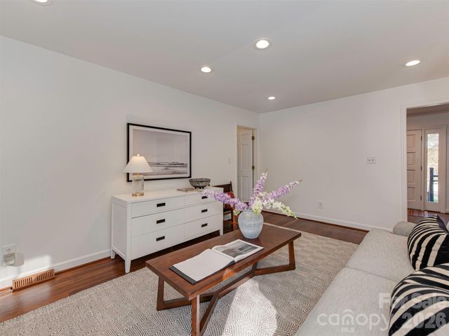 7244 Terrace Drive, Charlotte, NC 28211