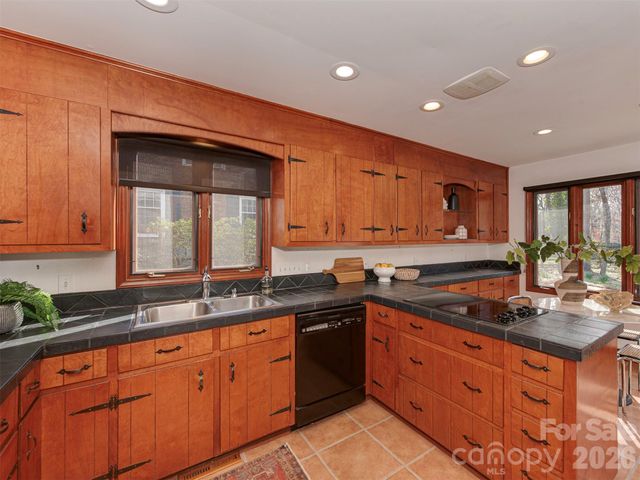 7244 Terrace Drive, Charlotte, NC 28211