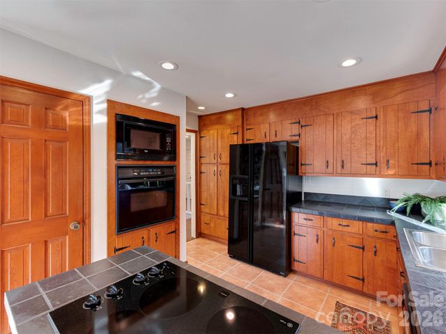 7244 Terrace Drive, Charlotte, NC 28211