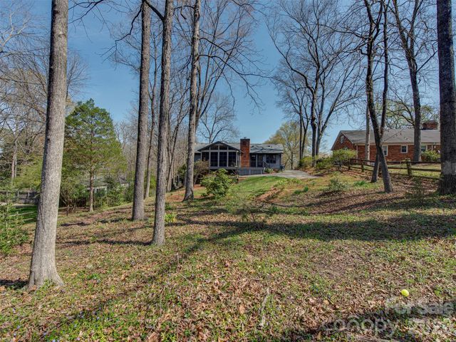 7244 Terrace Drive, Charlotte, NC 28211