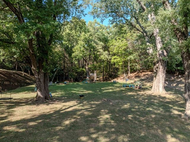 195 Isabella Avenue, Copperhill, TN 37317