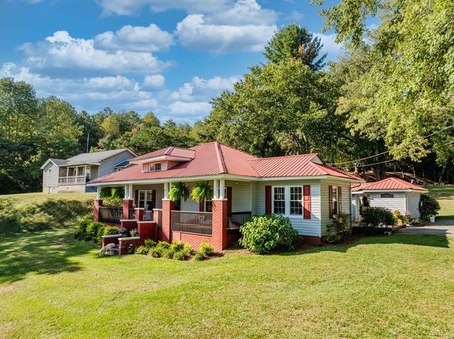 195 Isabella Avenue, Copperhill, TN 37317