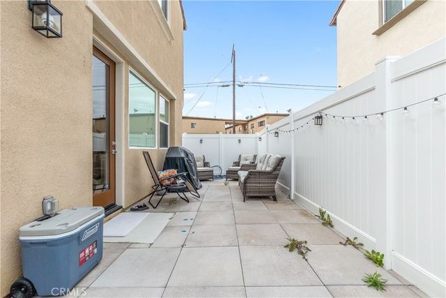 1340 Plaza Del Amo, Torrance, CA 90501