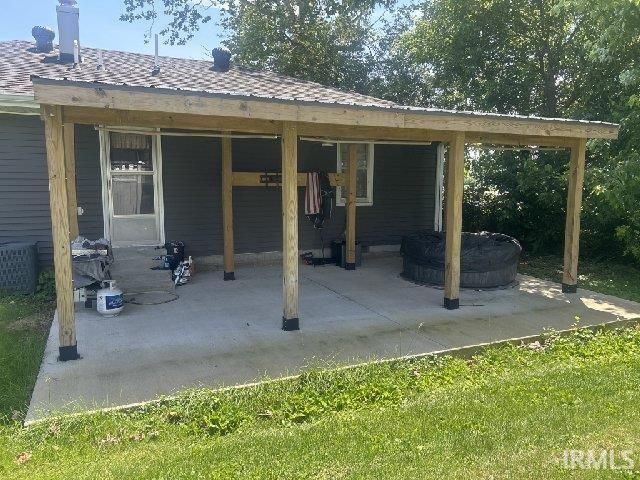 46 E 150 S Street, Princeton, IN 47670