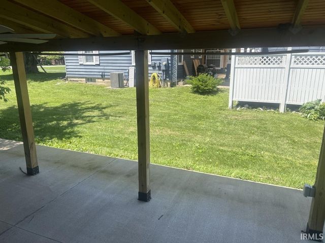 46 E 150 S Street, Princeton, IN 47670