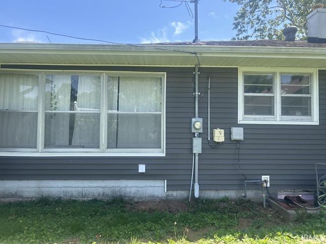 46 E 150 S Street, Princeton, IN 47670