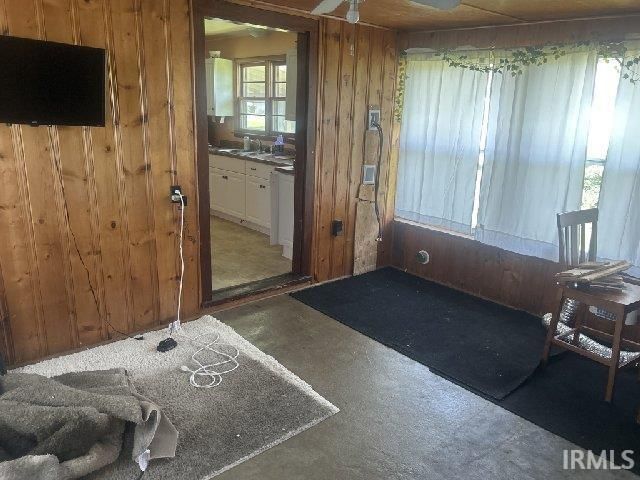 46 E 150 S Street, Princeton, IN 47670