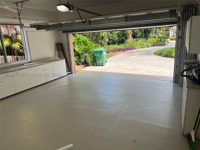 18032 SW 82nd Ct, Palmetto Bay, FL 33157
